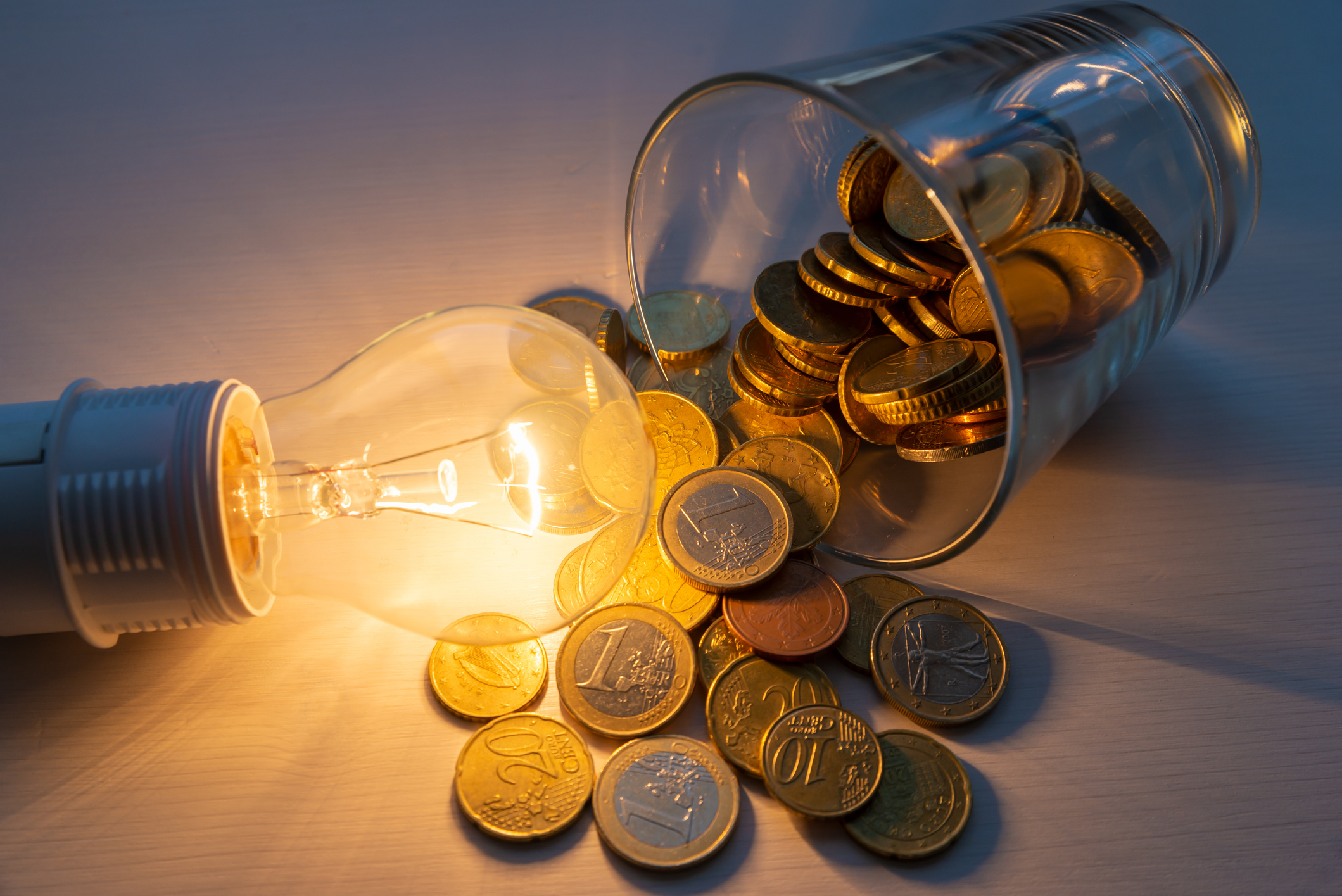 UK business electricity tariffs and rates for SMEs in 2025